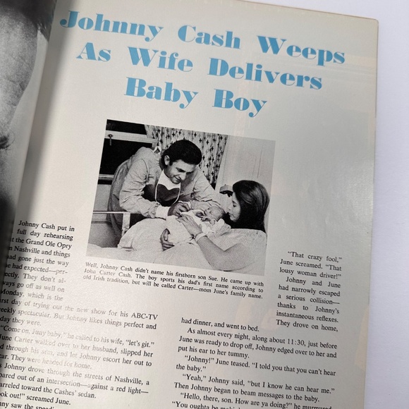 Vintage 1969 Motion Picture Magazine — Jackie O, Johnny Cash, Hollywood Gossip! - Picture 7 of 11